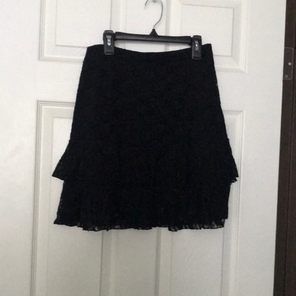 Black skirt - Picture 1 of 4